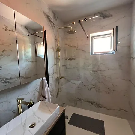 Apartman Karla Paklenica *
