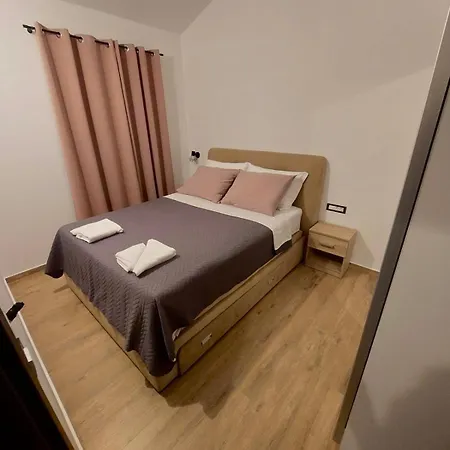 Apartman Karla Paklenica *
