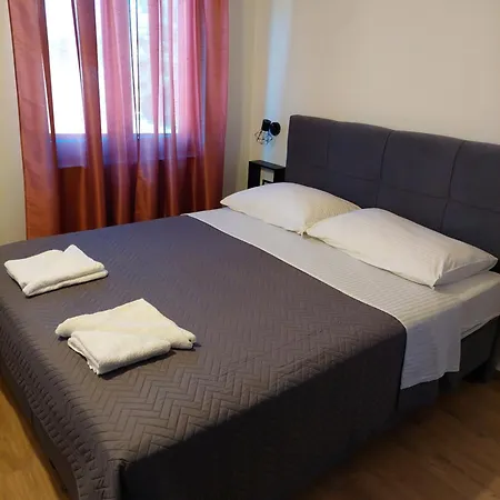 Apartman Karla Paklenica *